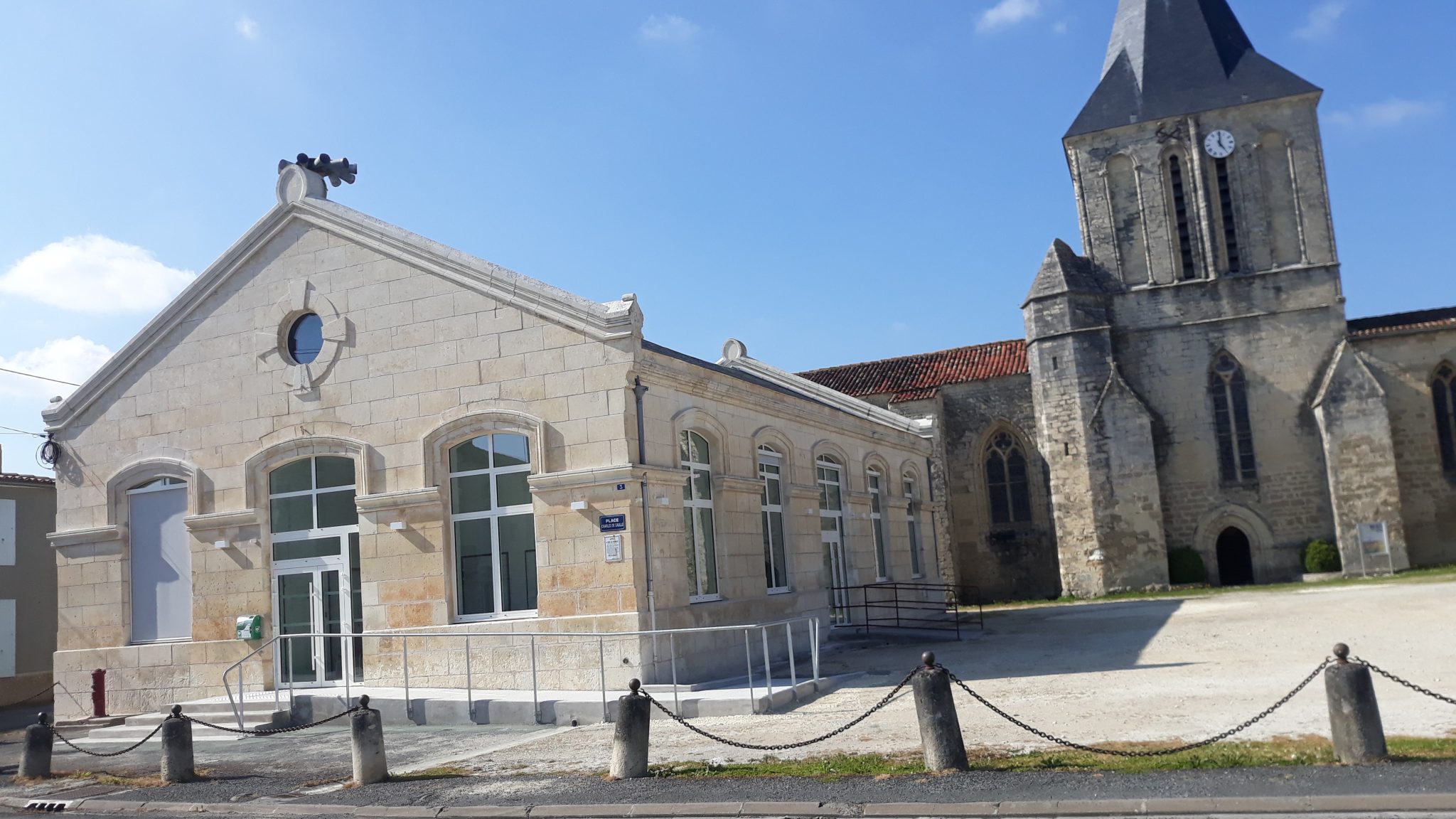 Villeneuve la Comtesse